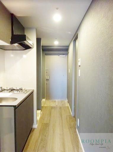 玄関　※同タイプの別のお部屋です。