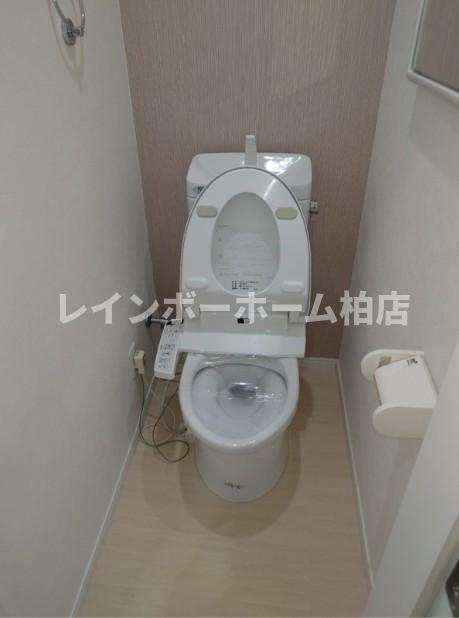 トイレ　※別部屋参考写真。