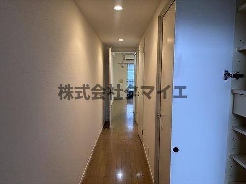 玄関　廊下