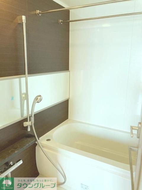 バス・シャワールーム　※写真は同タイプ住戸です。