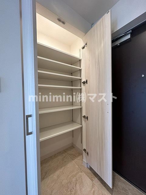 収納