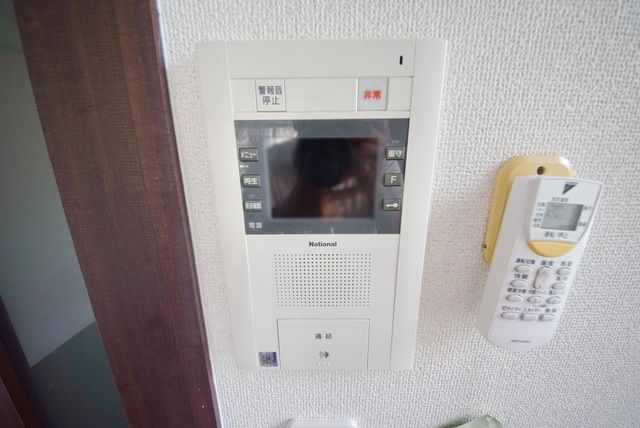 セキュリティ　★モニタ付きインターホンです★