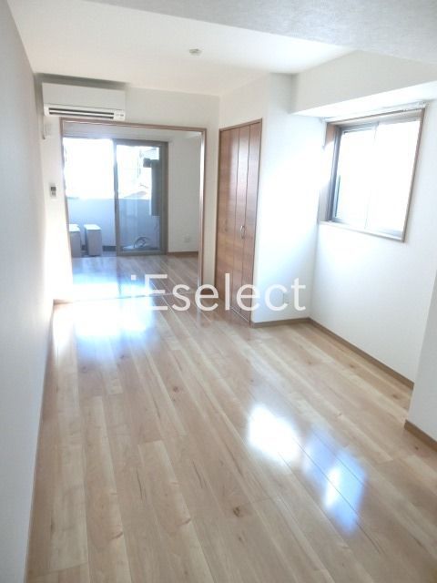 居室・リビング　家具家電置いてもゆったり過ごせますね