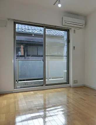 居室・リビング　別部屋の画像を使用しております。