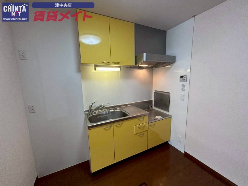 キッチン　同型参考写真