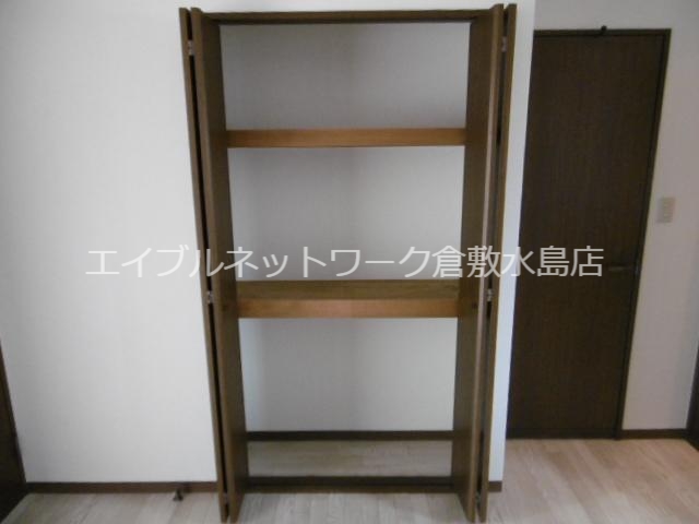 収納　リビング