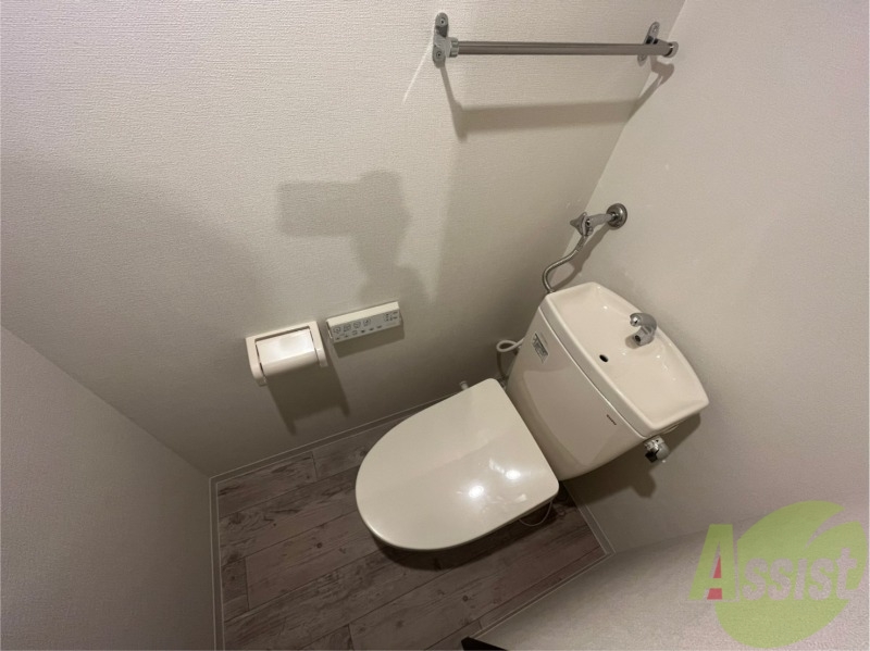 トイレ　トイレです。ウォシュレット付を探している方、おすすめです。