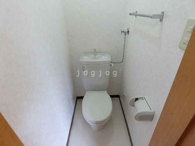 トイレ　当社サービスセンターで温水洗浄便座の設置承ります★
