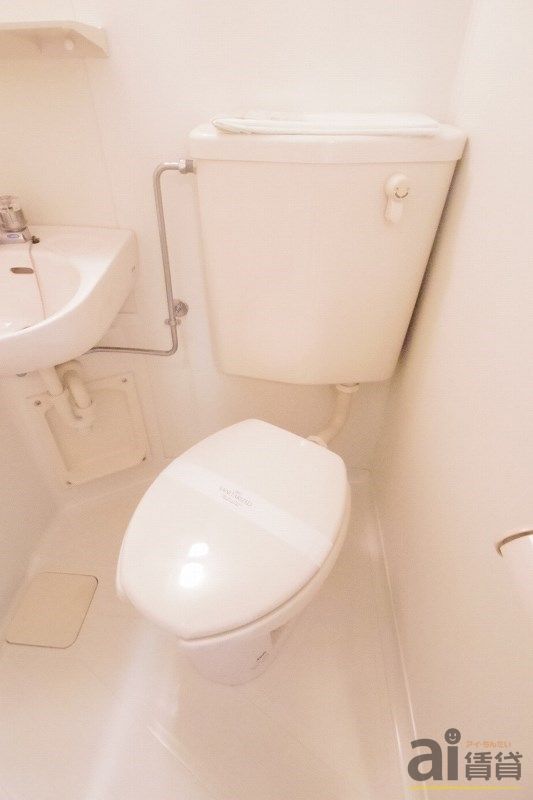 トイレ　※同仕様写真です