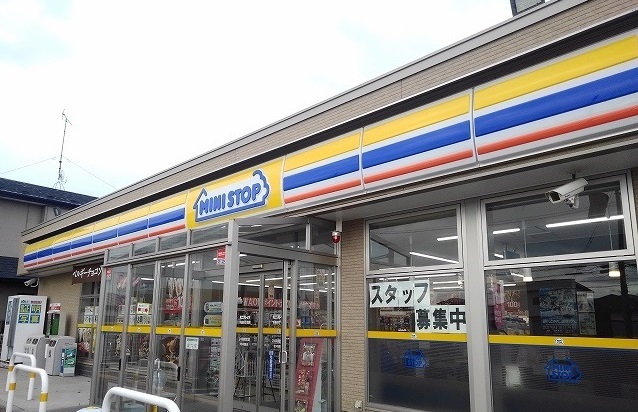 コンビニ　ミニストップ下長８丁目店（コンビニ）まで500m