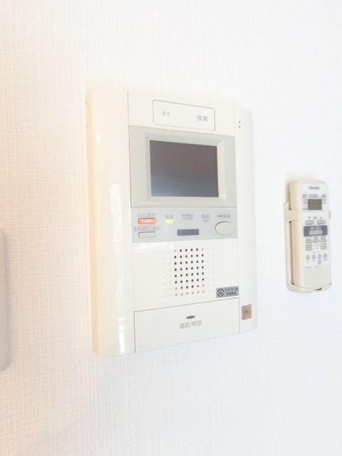 セキュリティ　安心のモニター付きインターホン
