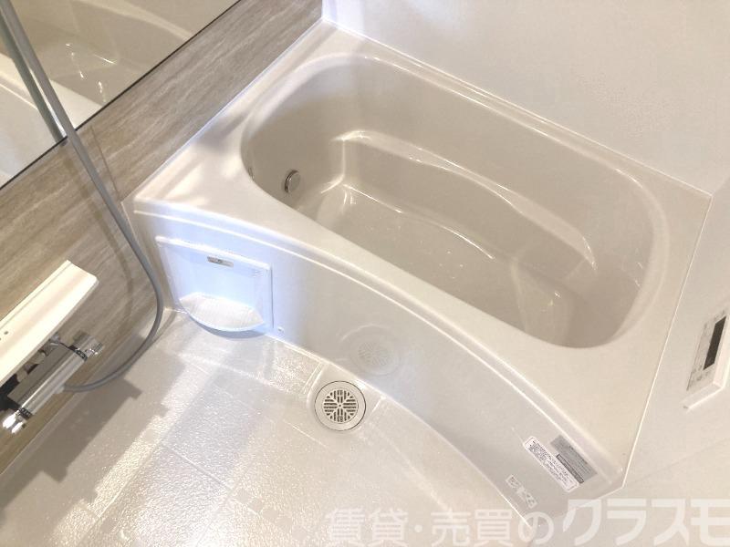 バス・シャワールーム　浴室乾燥機＆追い焚き機能付きバス♪