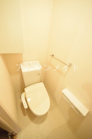 トイレ　ウォシュレット付き