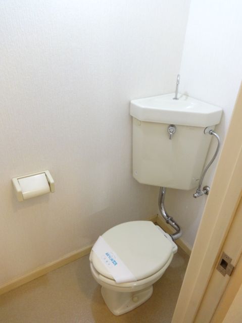 トイレ　明るいトイレ