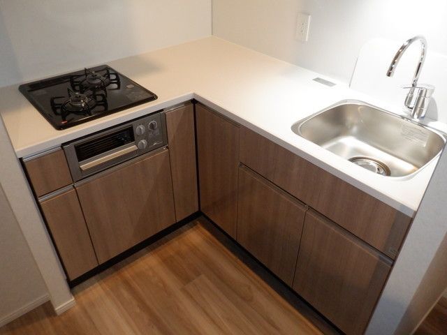 キッチン　同タイプ部屋　参考写真です
