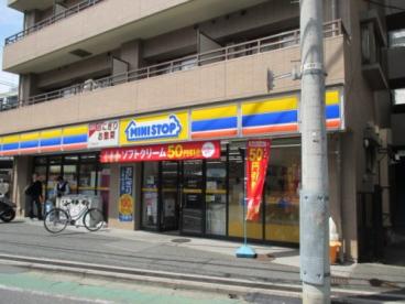 コンビニ　ミニストップ渋谷桜丘店（コンビニ）まで527m