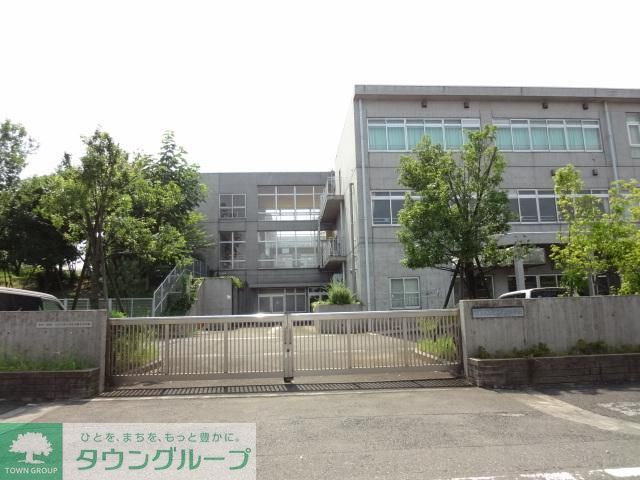 小学校　八王子市立みなみ野小学校（小学校）まで1352m