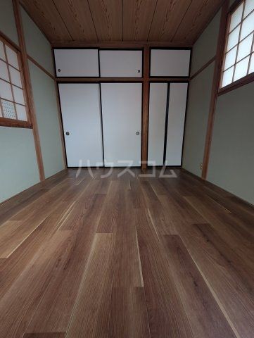 吉井町戸建の居間写真