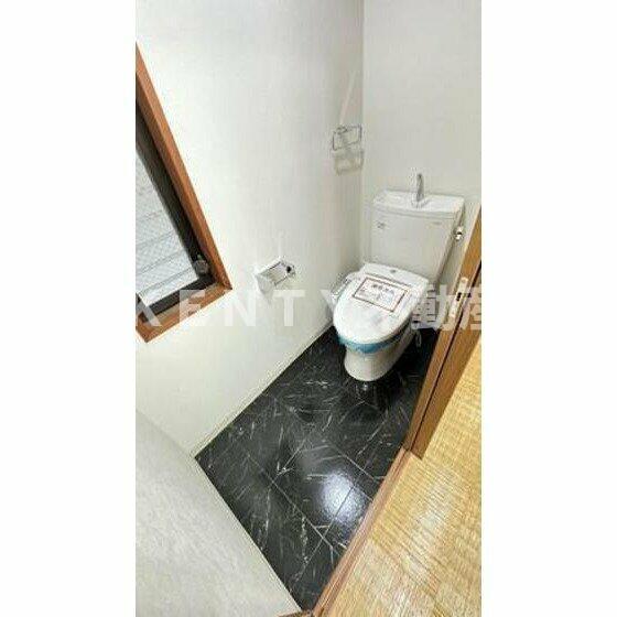 トイレ　コンパクトで使いやすいトイレです