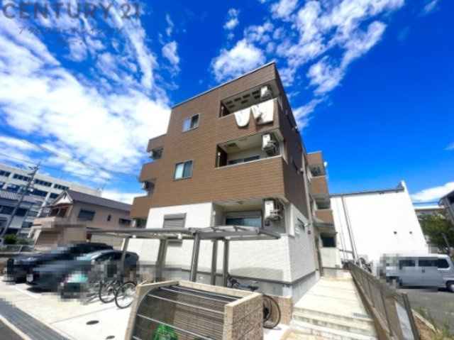 建物外観　オートロック付きで安心！宅配BOX付で便利！