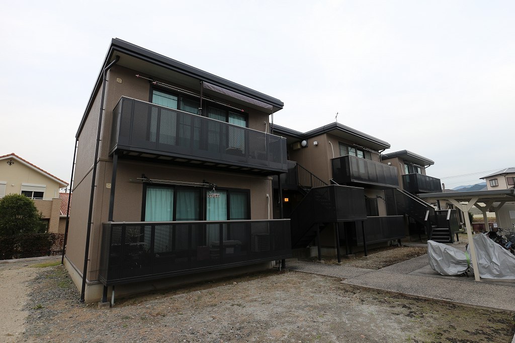 建物外観　他の不動産屋さんのネット掲載物件も全てご紹介可能です。