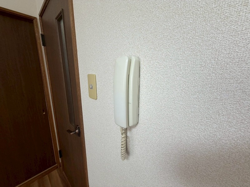 セキュリティ　インターホンは通話ができるので急な訪問があっても安心です。