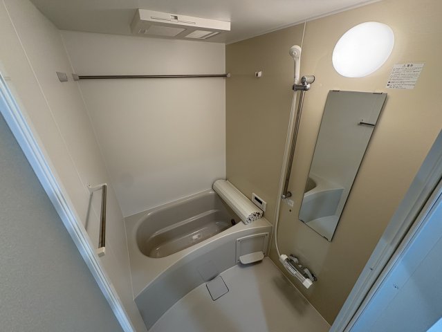 バス・シャワールーム　201号室のお部屋写真となります。