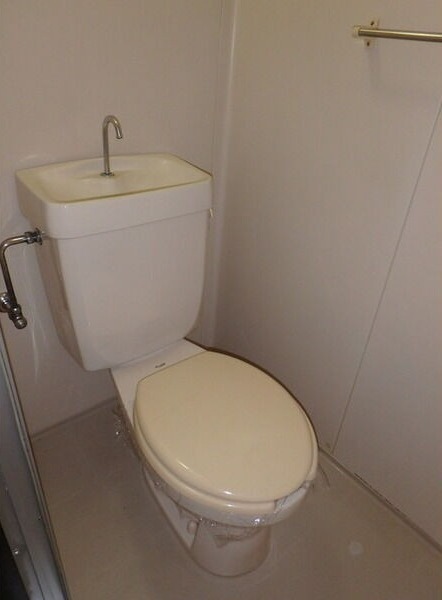 トイレ　図面と現状に相違がある場合には現状を優先
