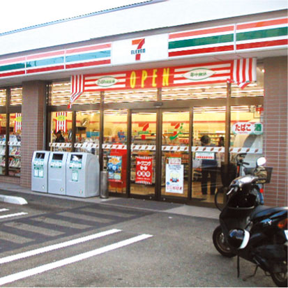 コンビニ　セブンイレブン 東久留米八幡町2丁目店（コンビニ）まで294m