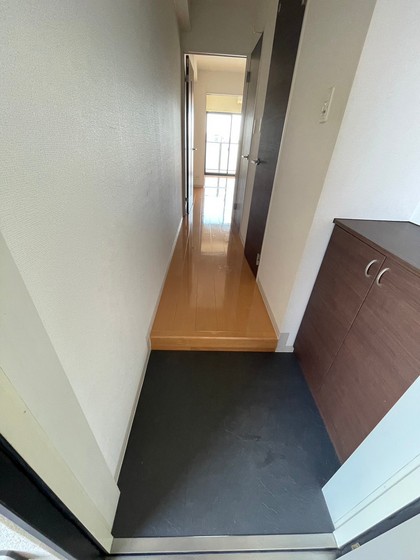 玄関　※別部屋の写真です