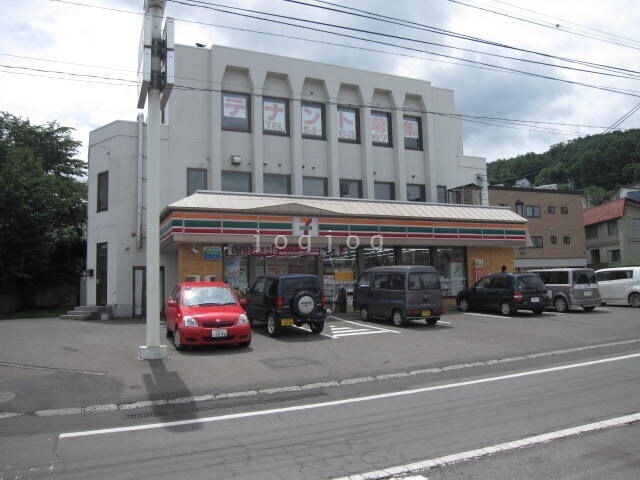 コンビニ　セブンイレブン小樽桜町店（コンビニ）まで400m
