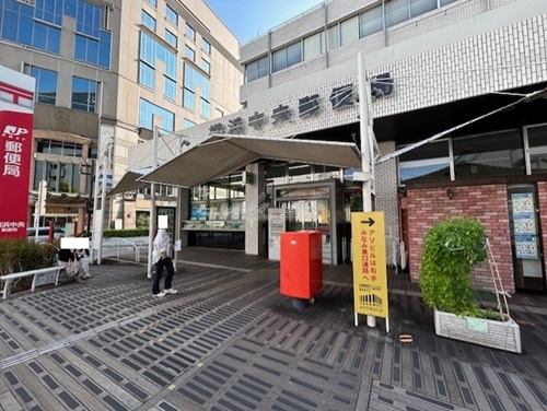 郵便局　横浜中央郵便局（郵便局）まで727m