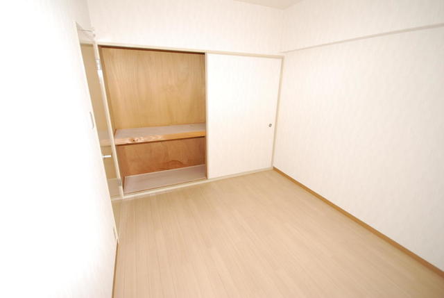 収納　洋室　物入　開
