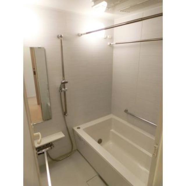 バス・シャワールーム　※写真は同タイプ住戸です。