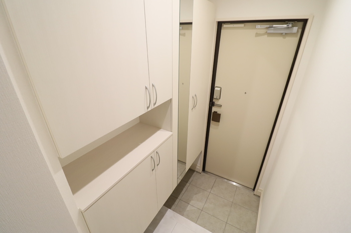 玄関　※この画像は同一物件の別室です