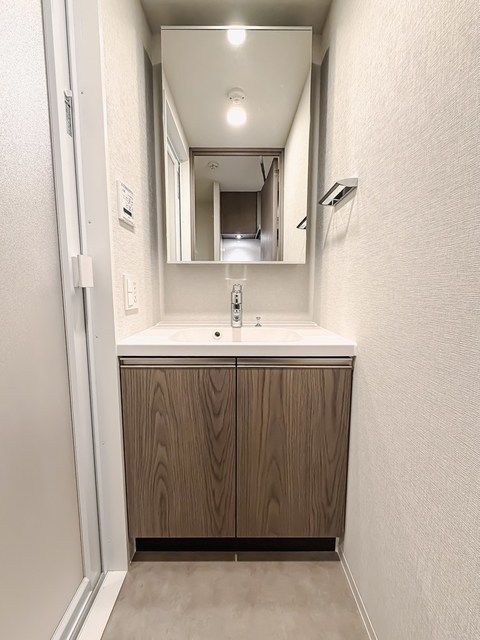 洗面設備　※写真は同タイプ住戸です。