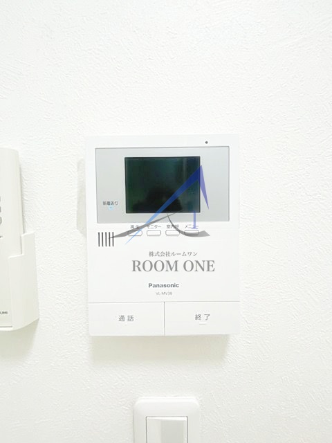 セキュリティ　モニター付インターホンです。