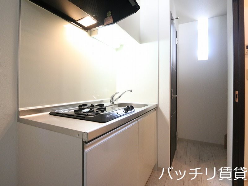 キッチン　同型タイプの為、現状を優先致します。