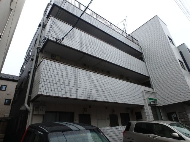 建物外観　ブレーメン通りを通って帰れ生活便利♪