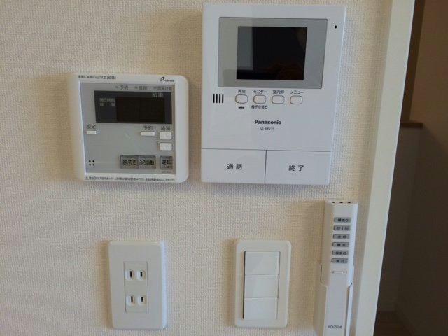 セキュリティ　モニター付きインターホン