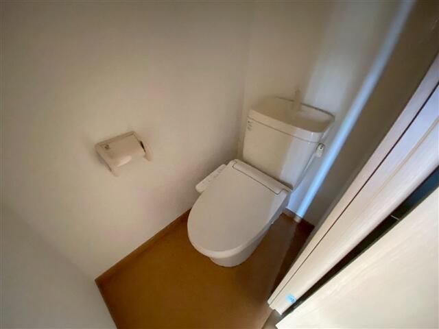 トイレ　ゆったりとした空間のトイレです