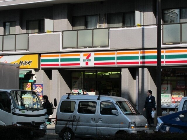コンビニ　セブンイレブン板橋熊野町店（コンビニ）まで287m