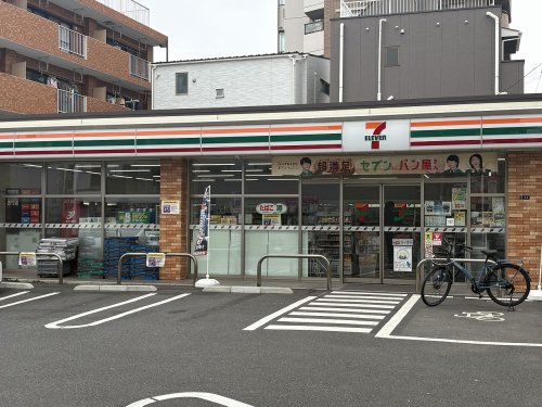 コンビニ　セブンイレブン川崎戸手1丁目店（コンビニ）まで351m