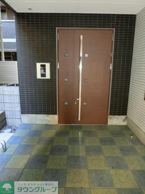 エントランス　お問合せはタウンハウジングまで！※現地待合わせ相談可能