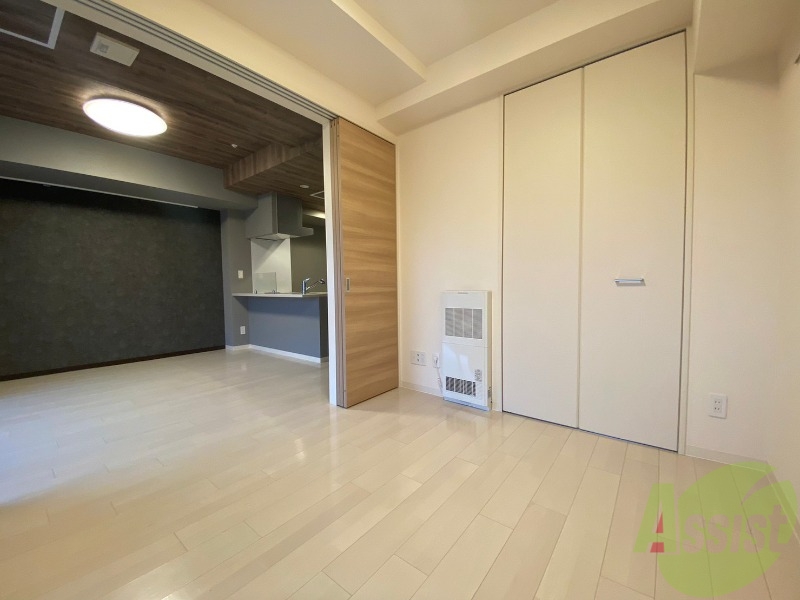 その他部屋・スペース　５．５帖の洋室です。家具の配置もしやすそうですね！