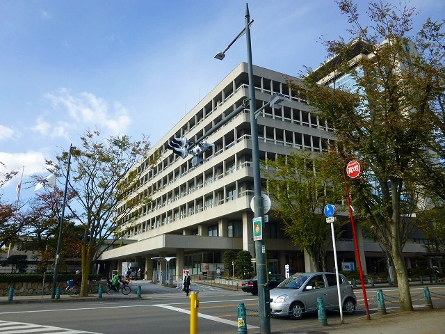 役所　高槻市役所（役所）まで687m
