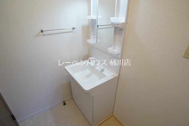 洗面設備　レーベンハウス桶川店へ　048-787-5511