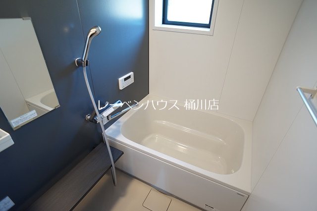 バス・シャワールーム　レーベンハウス桶川店へ　048-787-5511