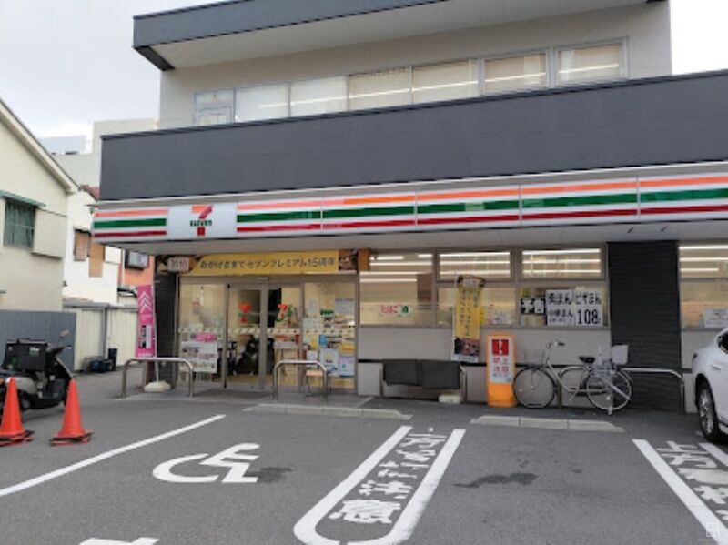 コンビニ　セブンイレブン大阪中津南店（コンビニ）まで397m