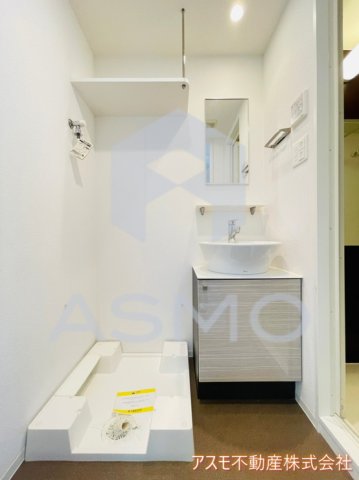 洗面設備　同マンション別部屋　参考写真
